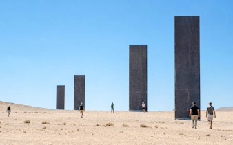 doha özel batı katar turu: zekreet, richard serra’nın “doğu-batı/batı-doğu” eseri ve mantar kayalıkları-3
