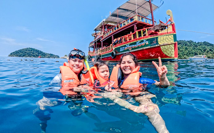 Koh Chang 3 or 4-Island Big Boat Snorkeling Tour with Lunch