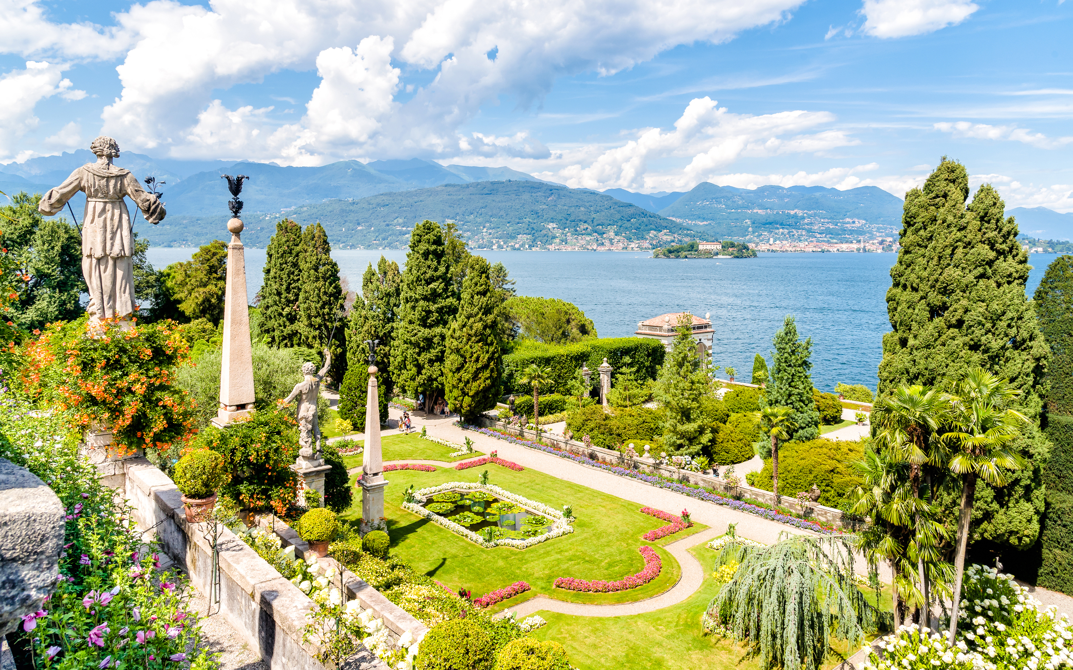 Baroque garden of island Bella, Stresa
