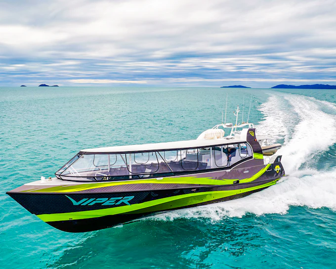 Airlie Beach: Outer Great Barrier Reef & Whitehaven Beach Snorkel Tour