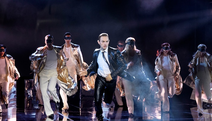 Witness a captivating story