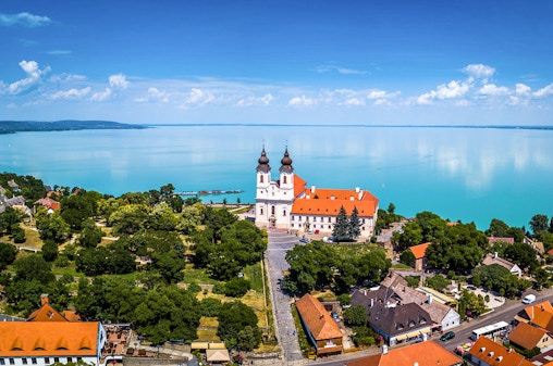From Budapest: Lake Balaton Day Trip & Cruise