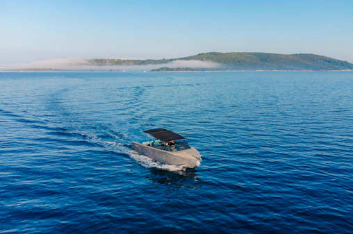 From Split: Blue Lagoon Luxury Boat Tour