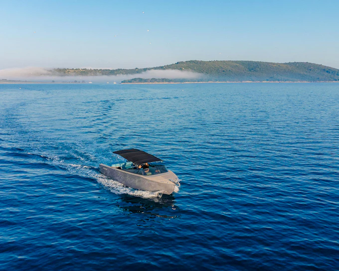 From Split: Blue Lagoon Luxury Boat Tour