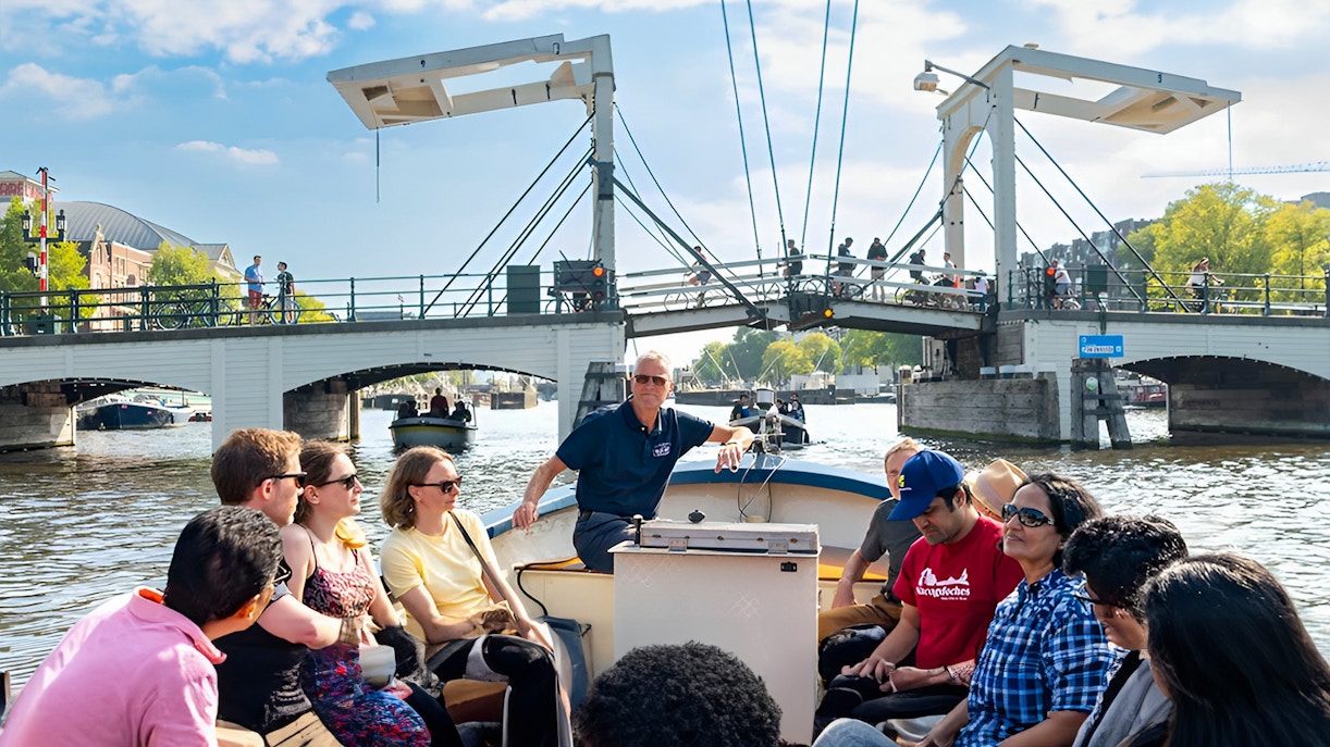 blue boat cruise timings