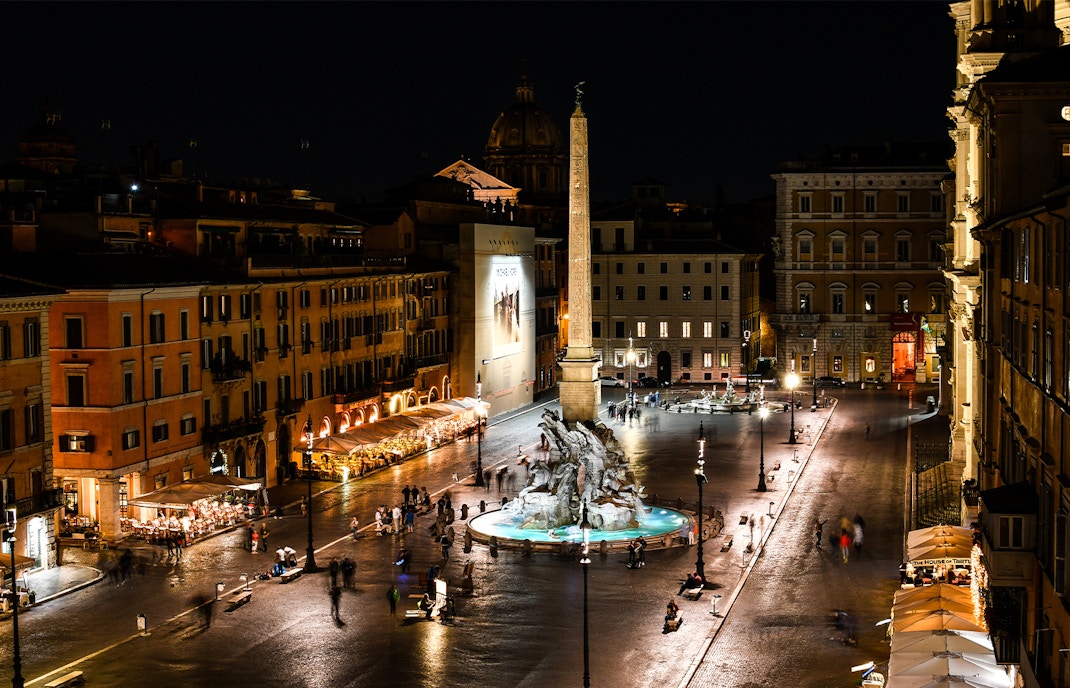 Piazza Navona at night