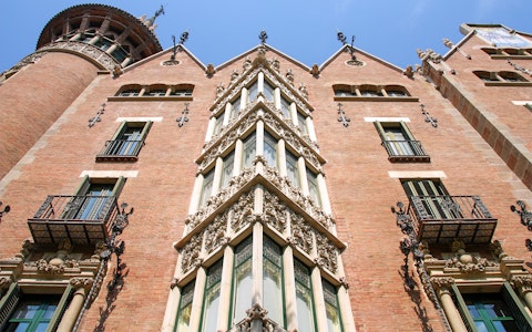 casa de les punxes - barcelona