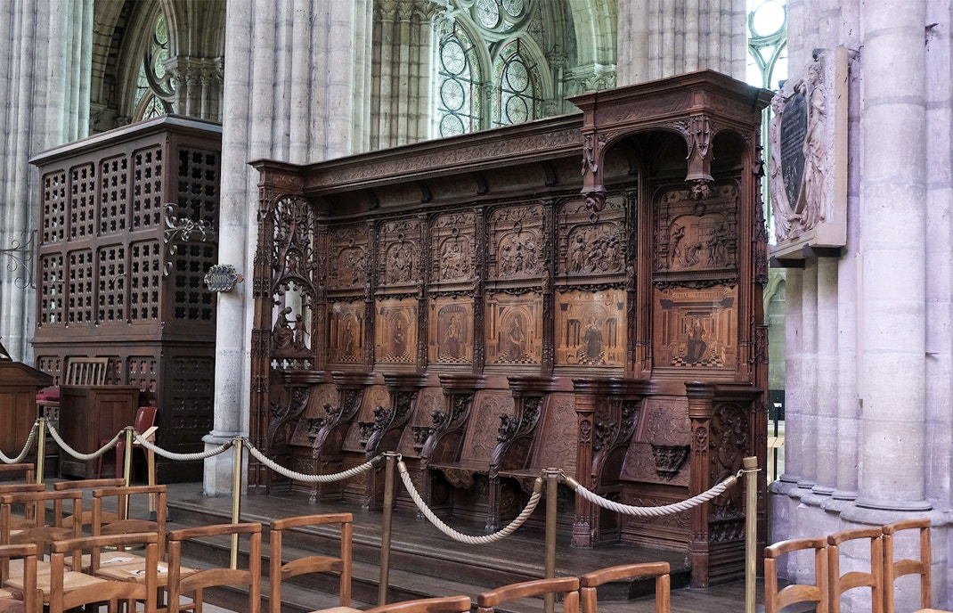 Interiors of Basilica of Saint-Denis - Royal Tombs and Chapels