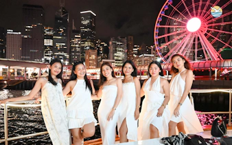 kveldstur med yacht i victoria harbour i hongkong ombord på «dreamer», inkludert snacks, brus og bilder-8