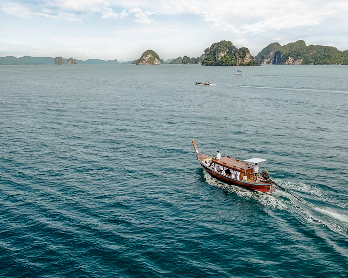 Private Luxury Longtail Boat Island Half-Day Tour in Krabi
