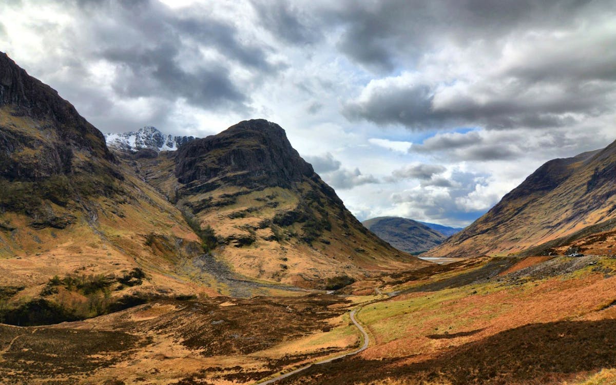 day tour of scottish highlands & jacobite steam train from edinburgh-4 day tour of scottish highlands & jacobite steam train from edinburgh-4