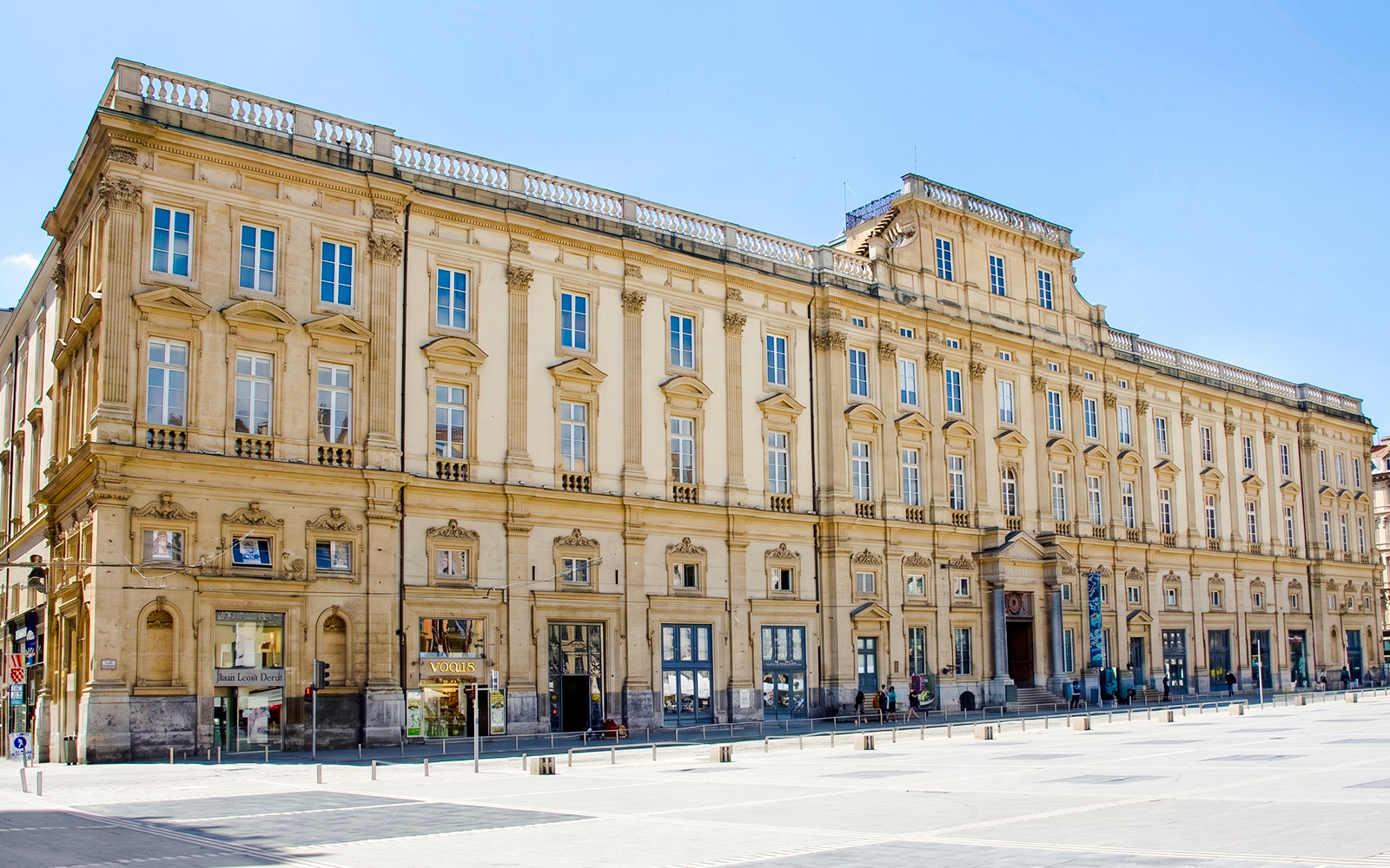 Fine Arts Museum facade in Lyon during city tour.