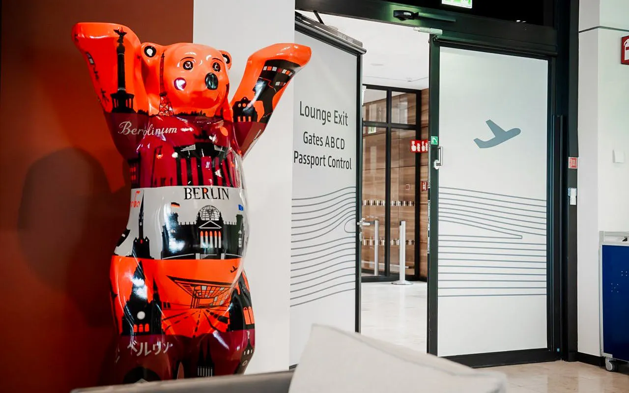 Bear sculpture at BER Lounge Tempelhof, Berlin Brandenburg Airport Terminal 1 entrance.