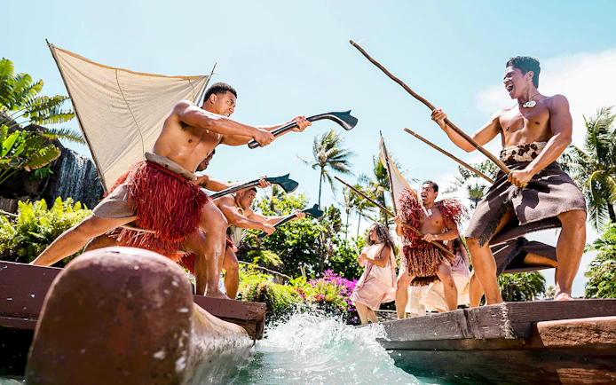 Polynesian Cultural Center: Aliʻi Lūʻau, Hā Show Package with Guided Tour