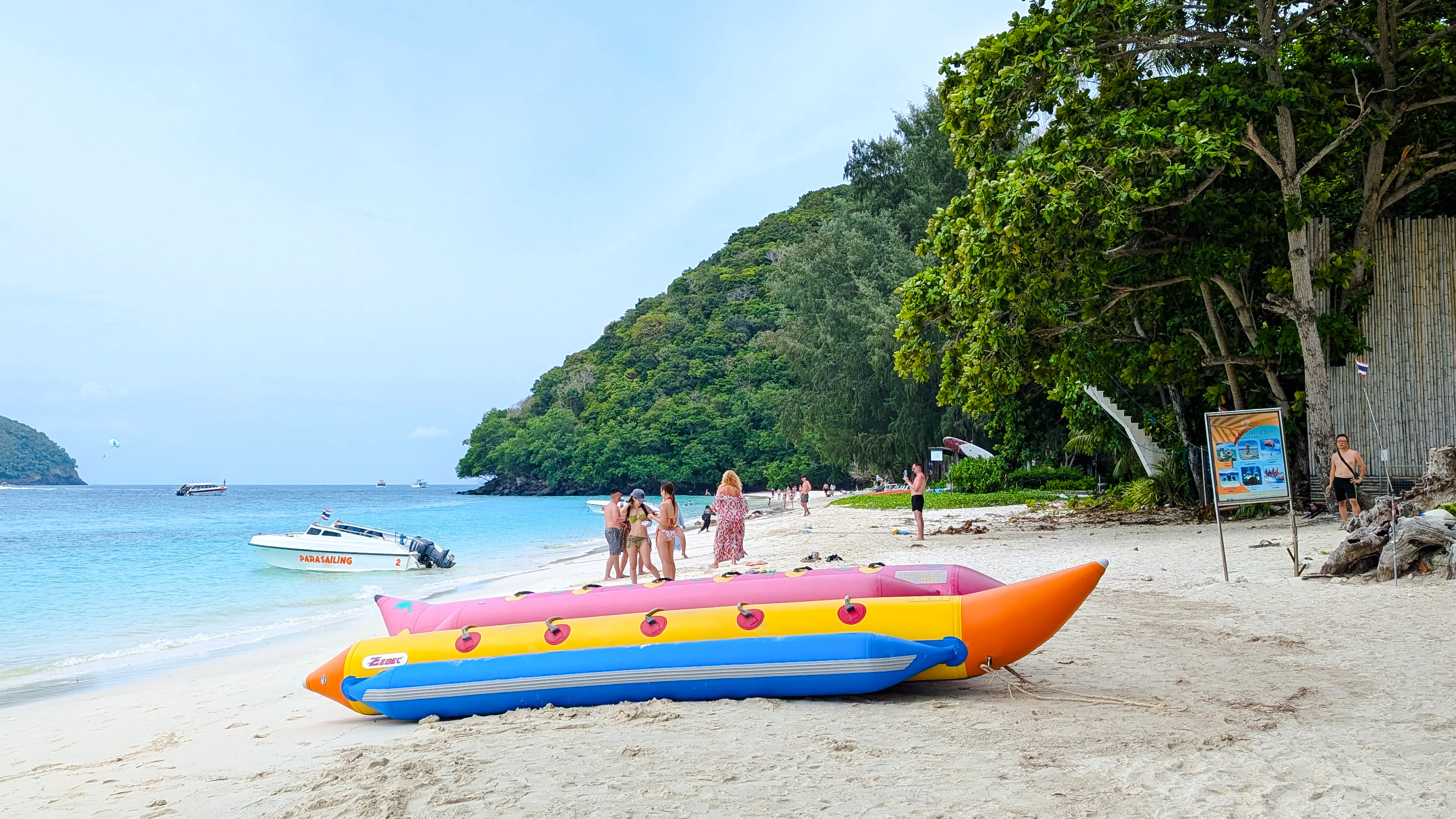 phuket: privat tur-retur-reise med langhalet båt til coral island-9