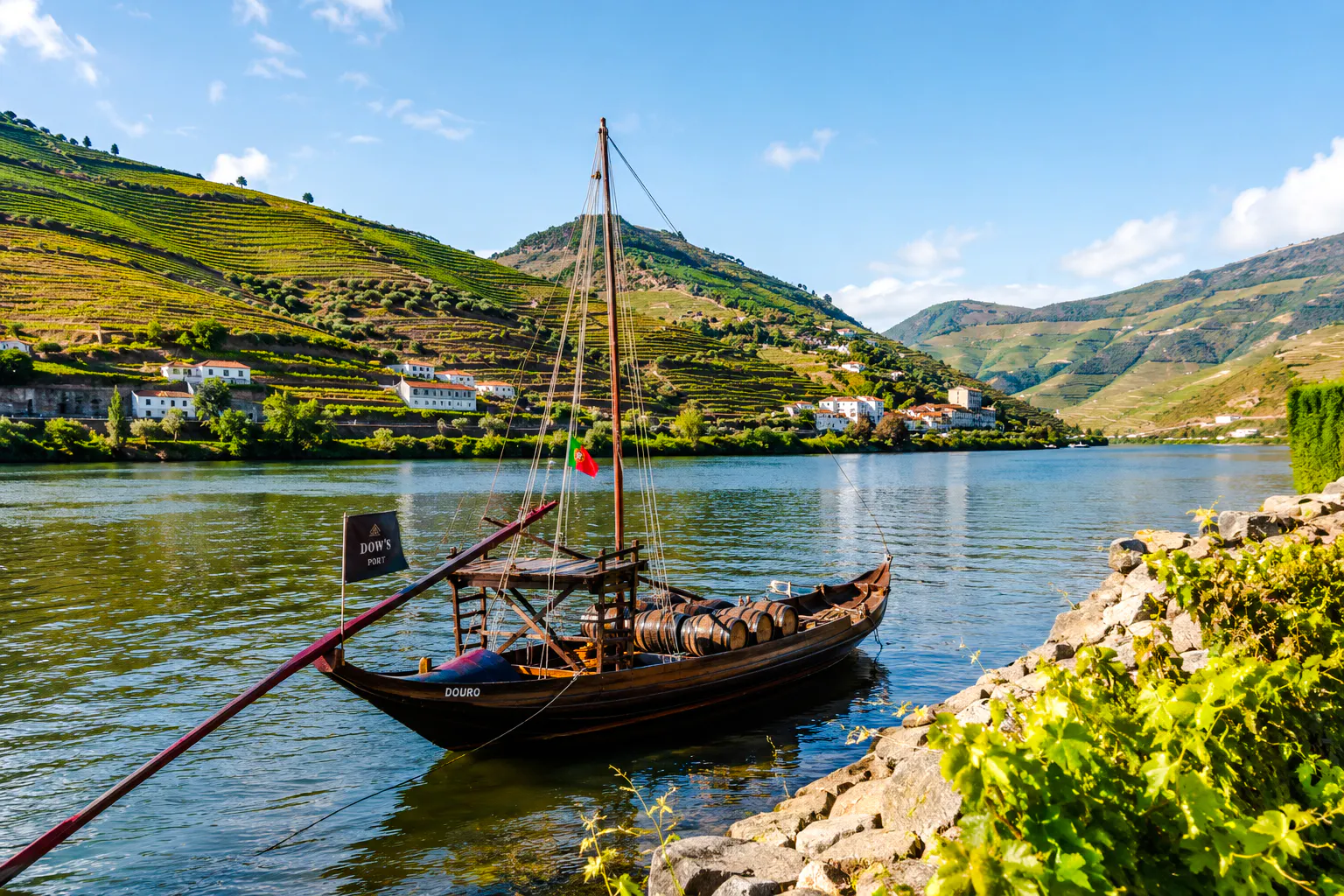 Porto Walking Tour with Lunch, Wine Tasting and Douro River Rabelo Boat Cruise Image 3