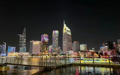 Ho Chi Minh City Van Gogh Art Experience Guided Tour with Drink at Riverside Café