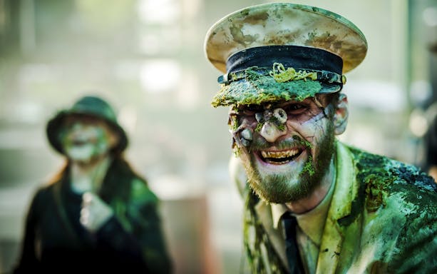 Characters in Halloween costumes at Parc Astérix Halloween Special event.