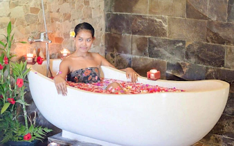 ubud balinese spa and massage in rice-field setting-4