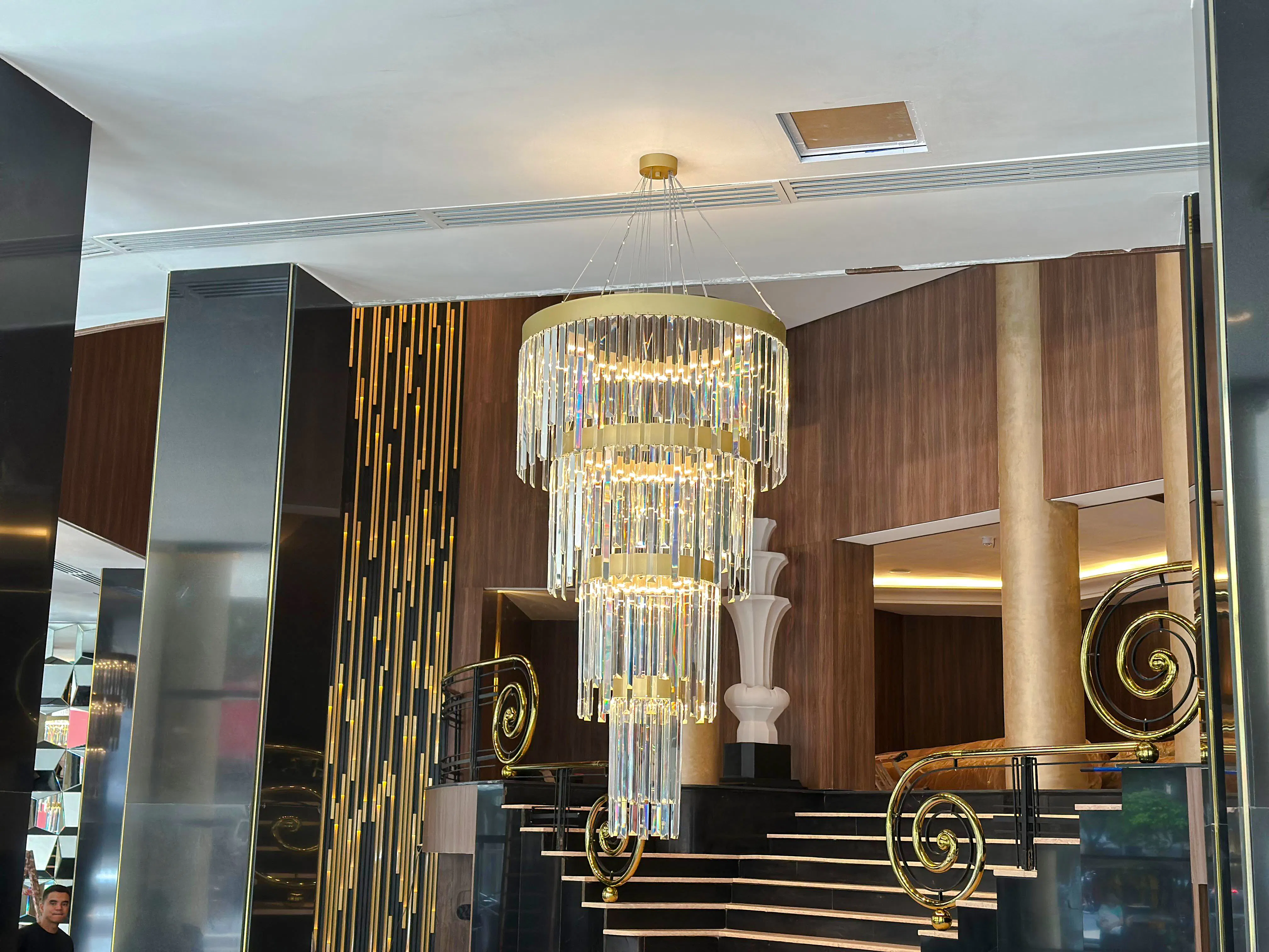 Elegant chandelier in the Roxy Dinner Show venue, Rio de Janeiro.