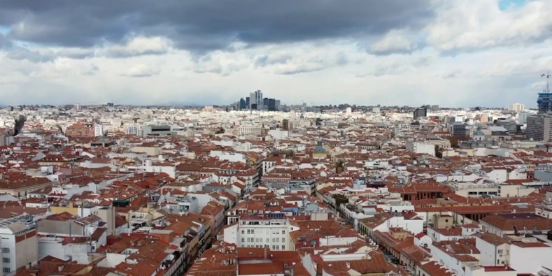 Descoperiți cele mai interesante atracții în Madrid