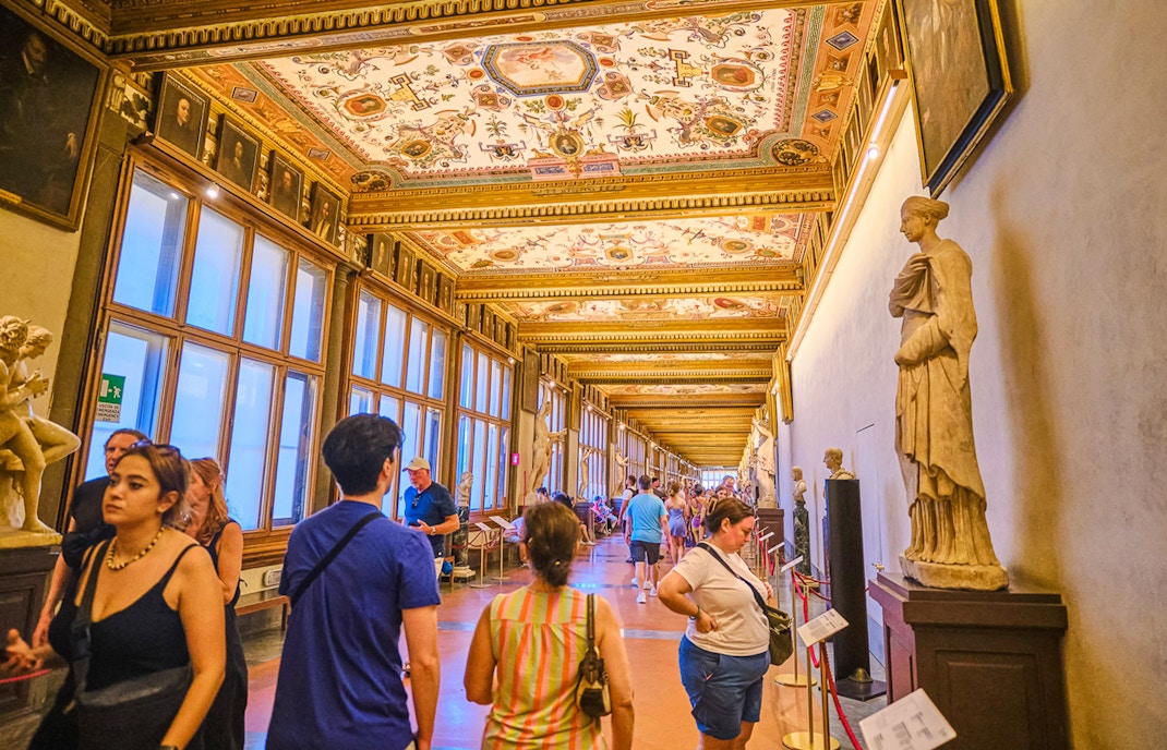 Plan your visit to Vasari Corridor