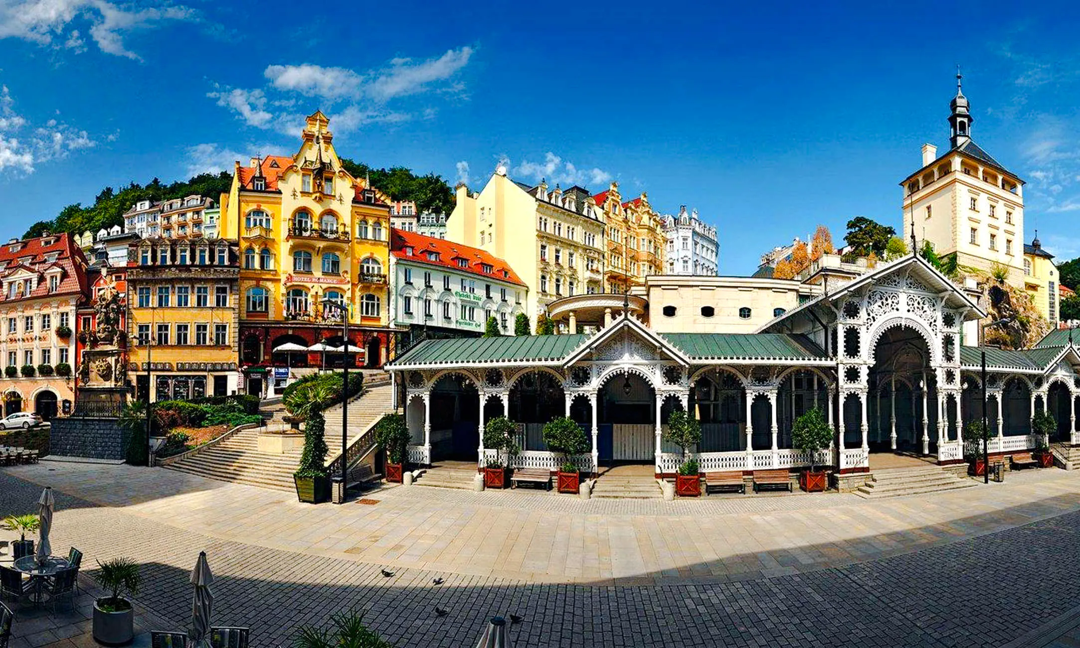 Private Tour to Karlovy Vary and Loket Castle from Prague Image 3