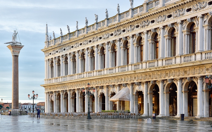 Doge's Palace exterior with columns and statues, Venice, part of 11 museum pass.