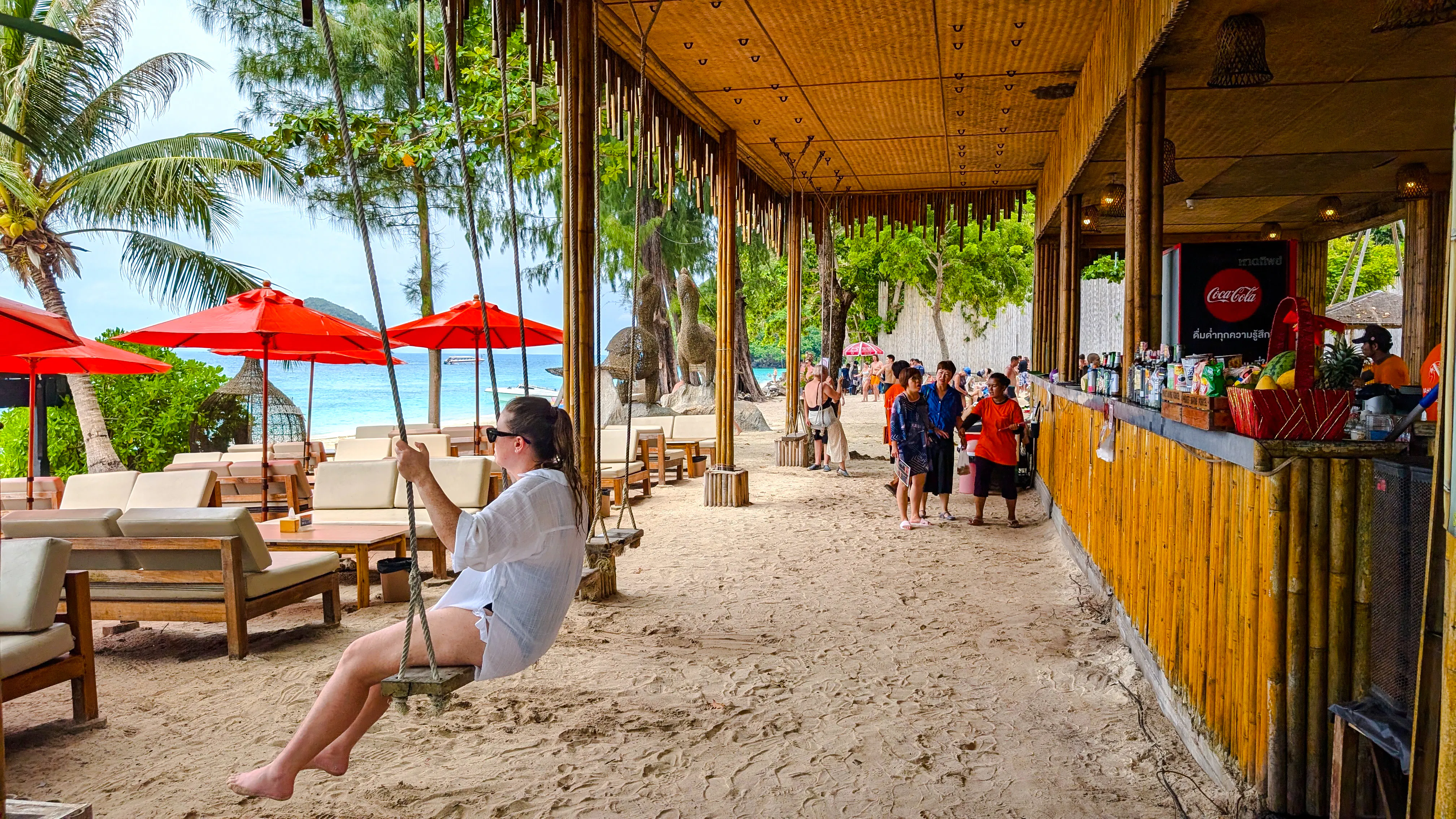 phuket: privat tur-retur-reise med langhalet båt til coral island-19