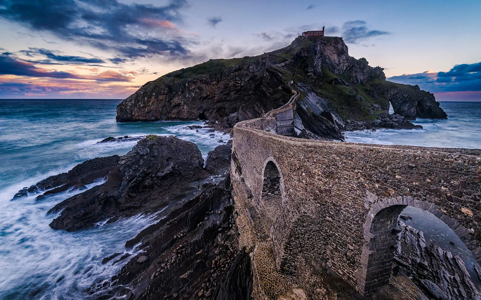 From Bilbao: Biscay Bridge, Gaztelugatxe Viewpoint and Txakoli Wine Tasting Tour (Product 56455)