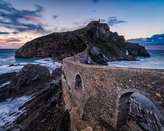 From Bilbao: Biscay Bridge, Gaztelugatxe Viewpoint and Txakoli Wine Tasting Tour (Product 56455)