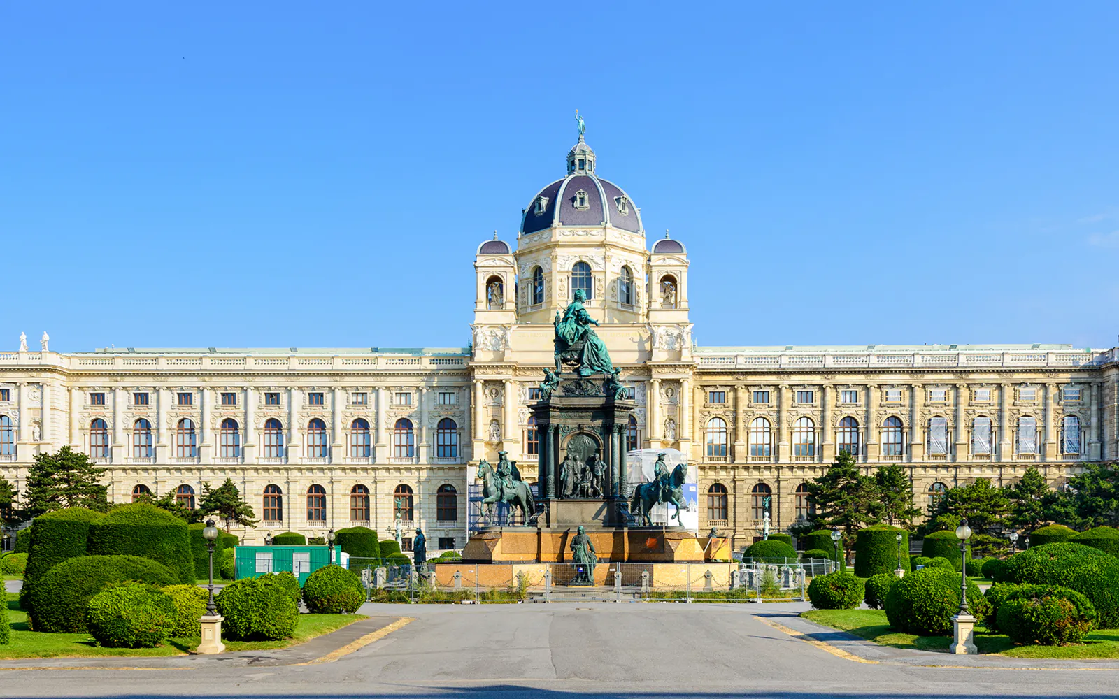 Naturhistorisches Museum Wien exterior with grand architecture and dome in Vienna, Austria.