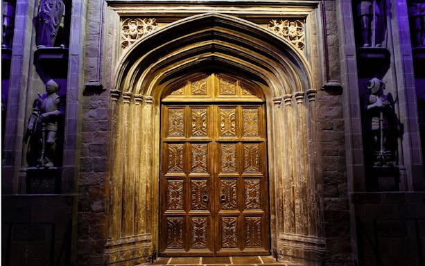 harry potter warner bros. studio tour london entry with roundtrip coach transfers from paddington station-3