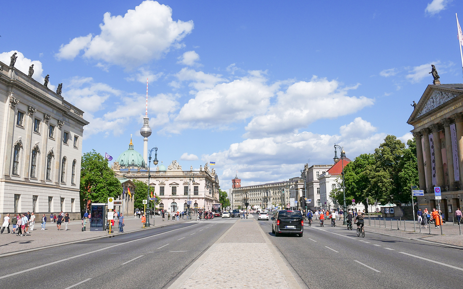 Unter den Linden / Friedrichstrasse