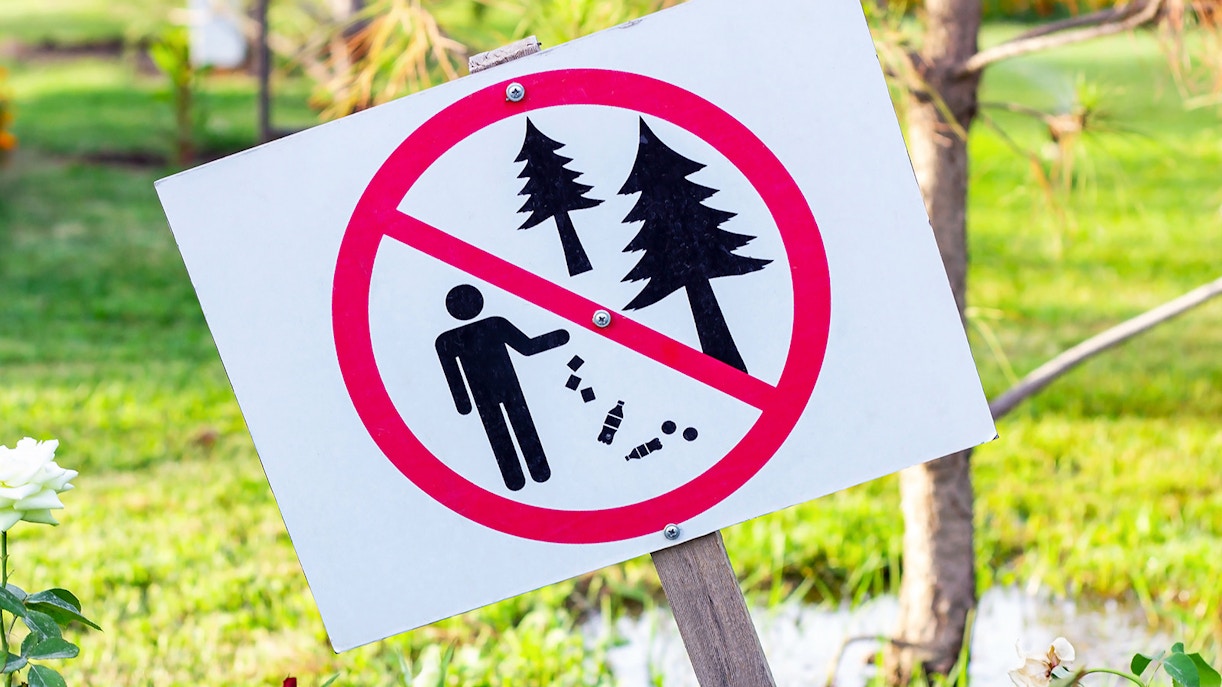 Do not litter sign