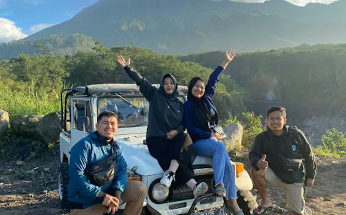Group enjoying Sunrise Long Trip Lava Tour by jeep, Dubai.