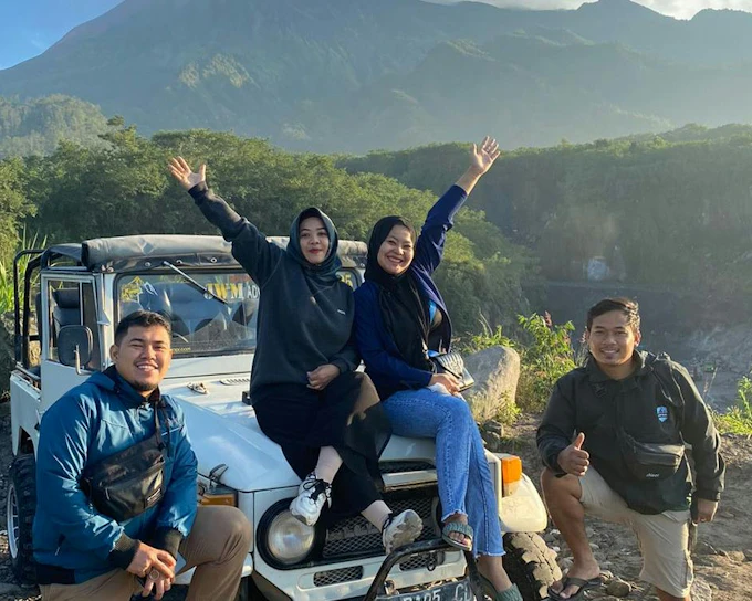 Mount Merapi Jeep Tour: Volcanic Landscapes and Scenic Stops Day Trip by JWM Adventure