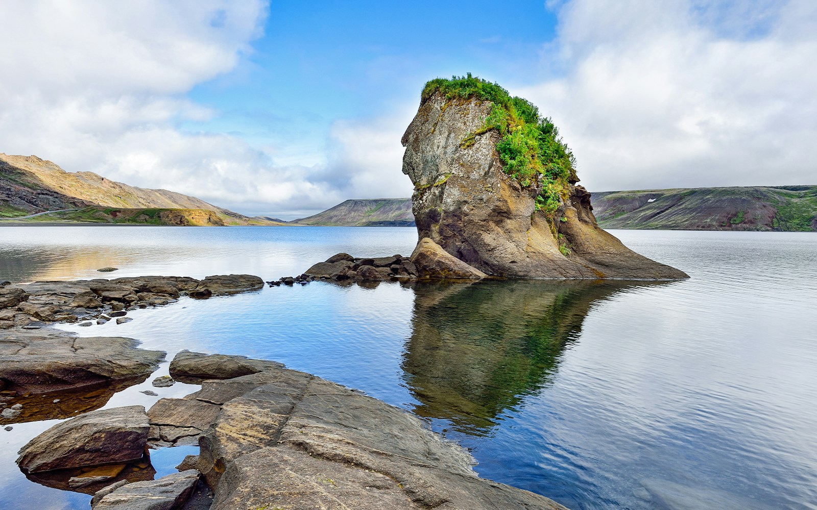 Kleifarvatn Lake