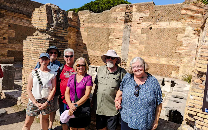 visite guidée en petit groupe d'ostia antica avec billets d'entrée-1