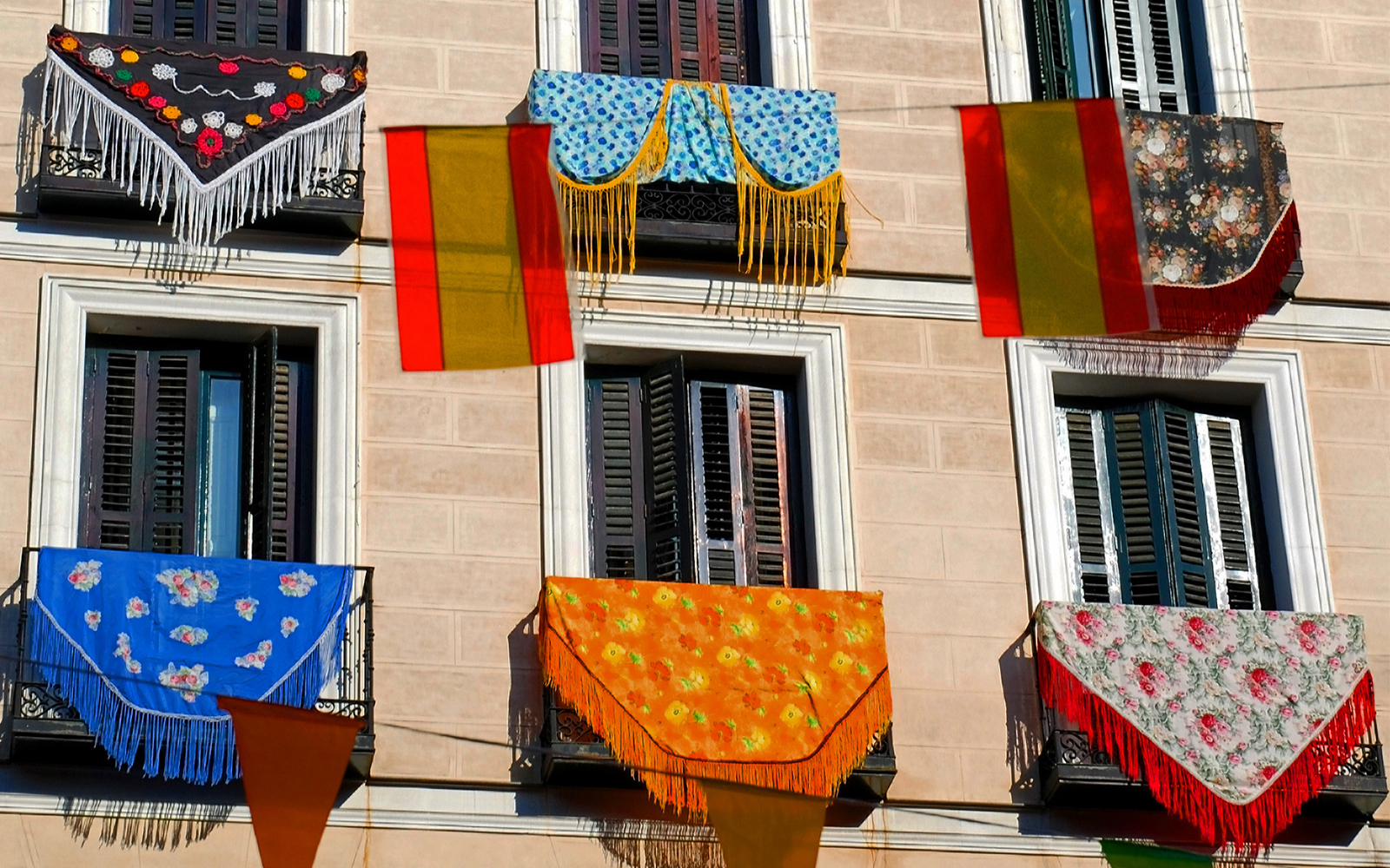 Guia de Viagem de Madri - Festival La Paloma - guia madrid