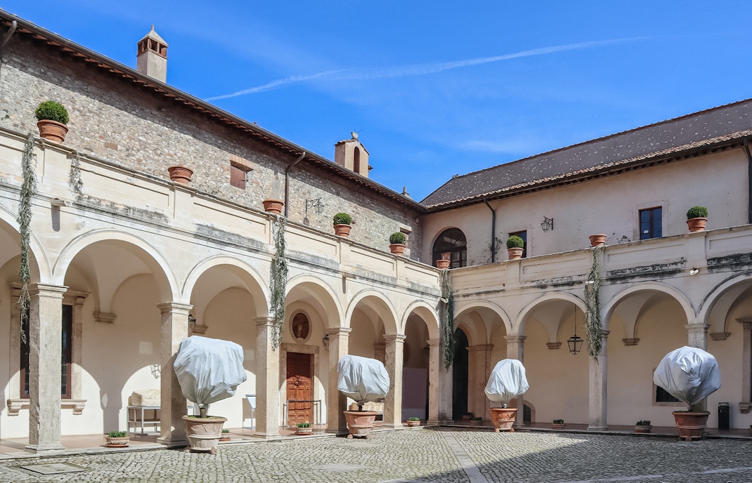 columns and arches