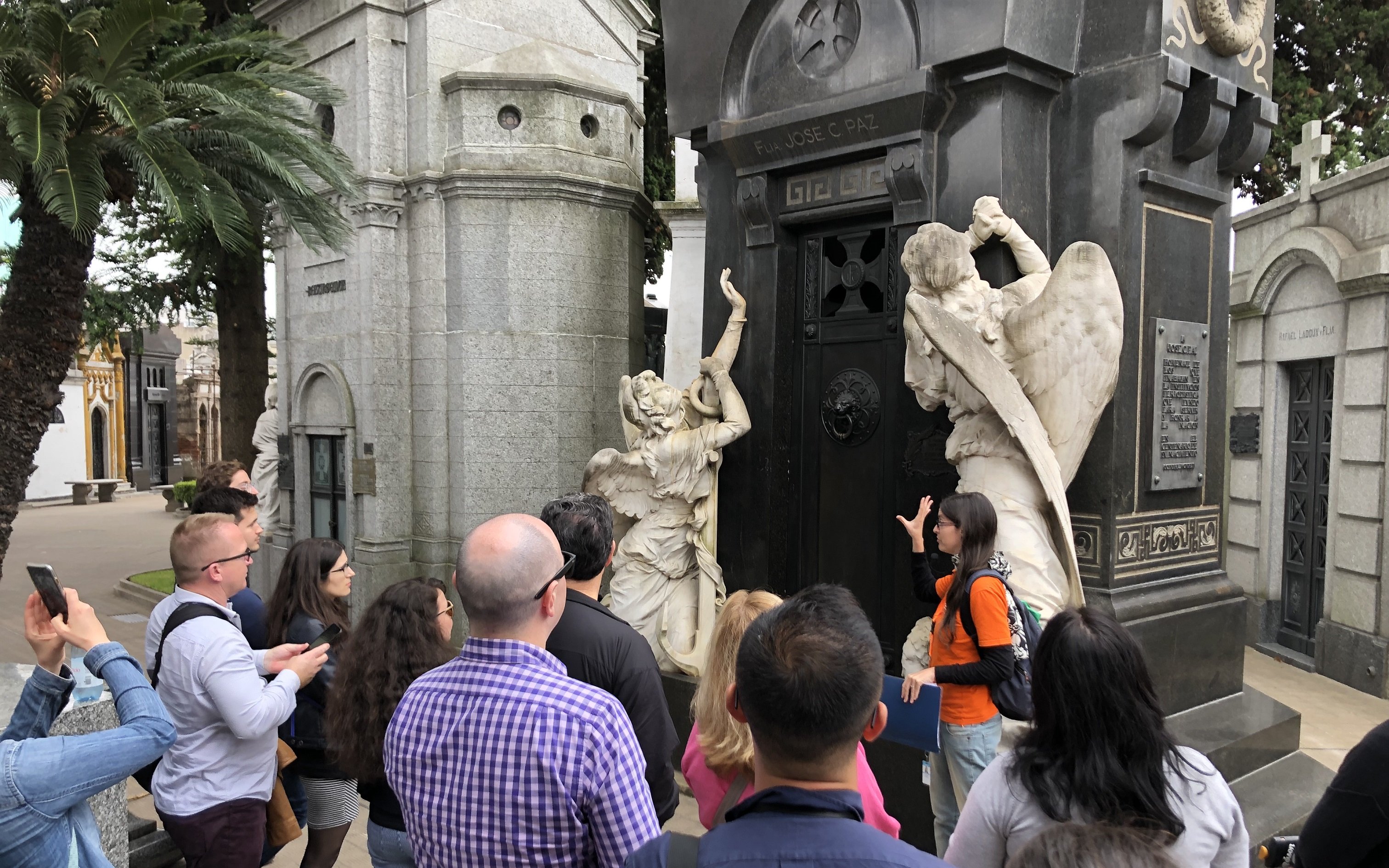 wycieczka po cmentarzu recoleta-5