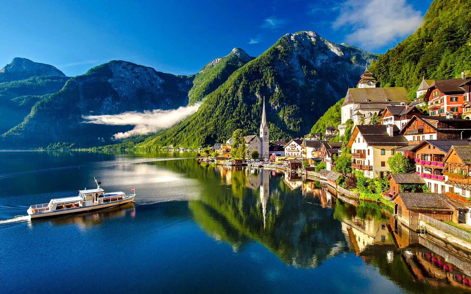 From Salzburg: Private Hallstatt, St. Gilgen and St. Wolfgang Day Trip