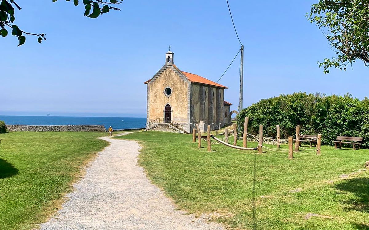 tour of gernika, mundaka & gaztelugatxe from san sebastian with hotel transfers-7 tour of gernika, mundaka & gaztelugatxe from san sebastian with hotel transfers-7