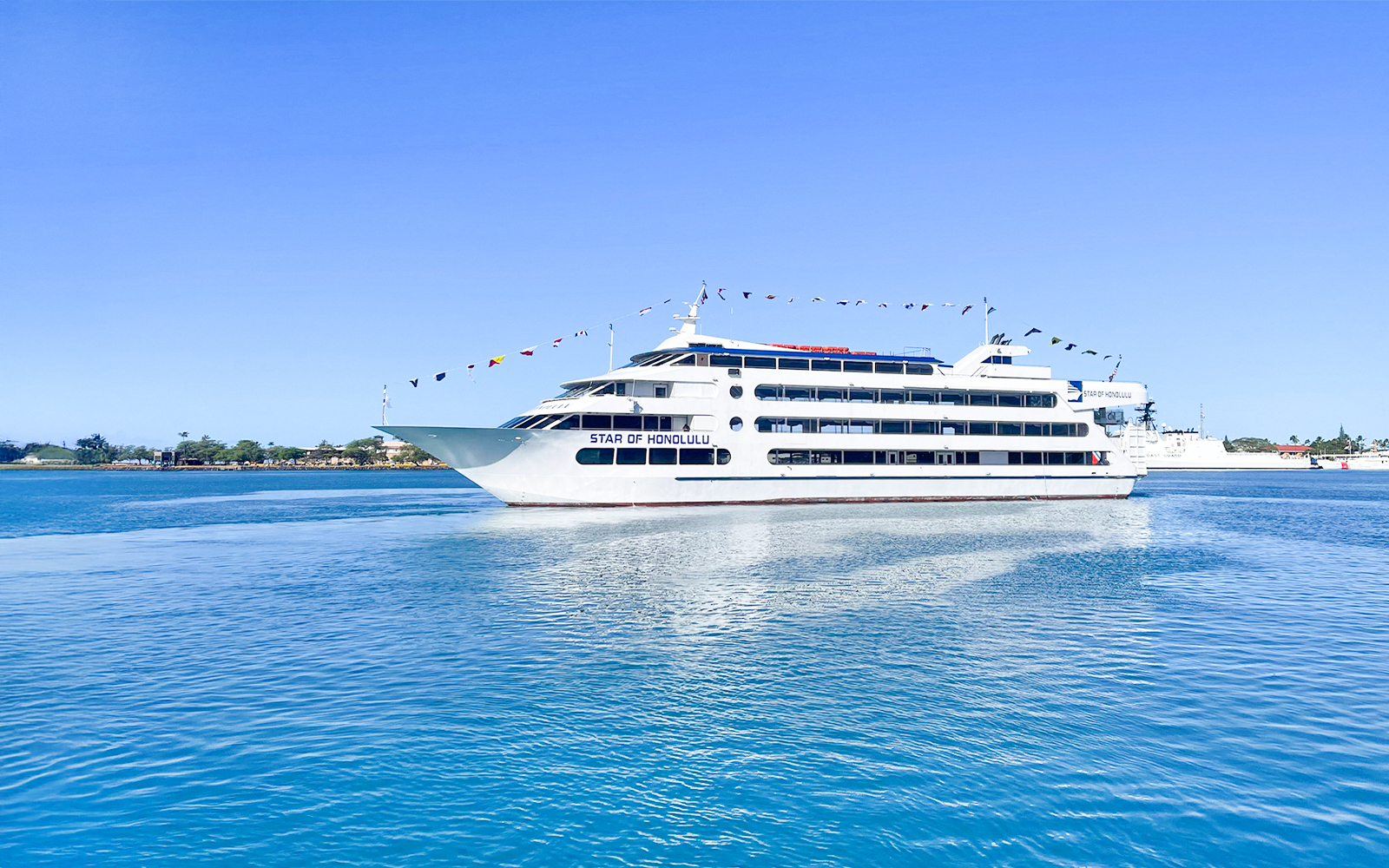 Star of Honolulu cruise ship sailing in Oahu waters.