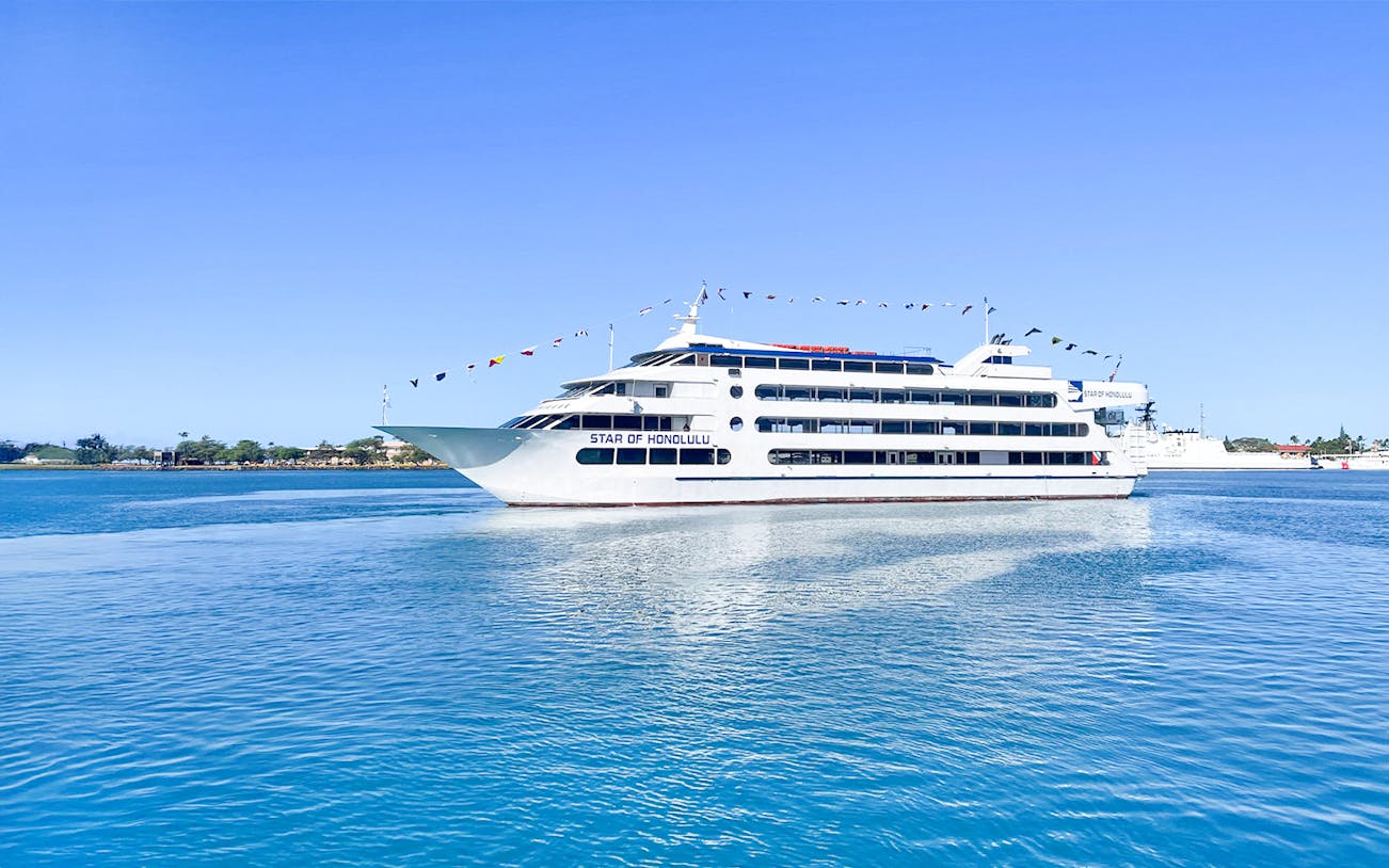 Star of Honolulu cruise ship sailing in Oahu waters.