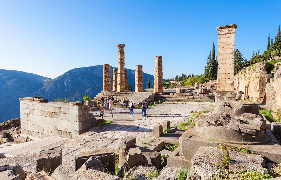 Delphi Guided Day Trip from Athens