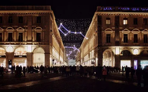 tur pietonal „luci d’artista” în torino, cu degustare de bicerin-1