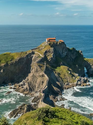 Day Trips To Gaztelugatxe