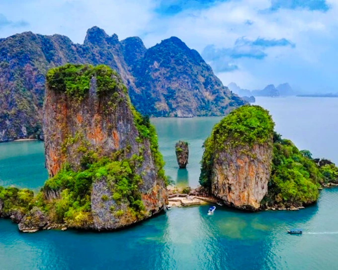 From Krabi: James Bond Island Speedboat Tour with Canoeing